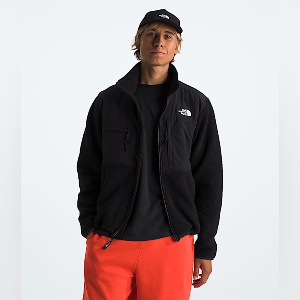 The North Face Men's Black Denali original/retro Performance Jacket Medium